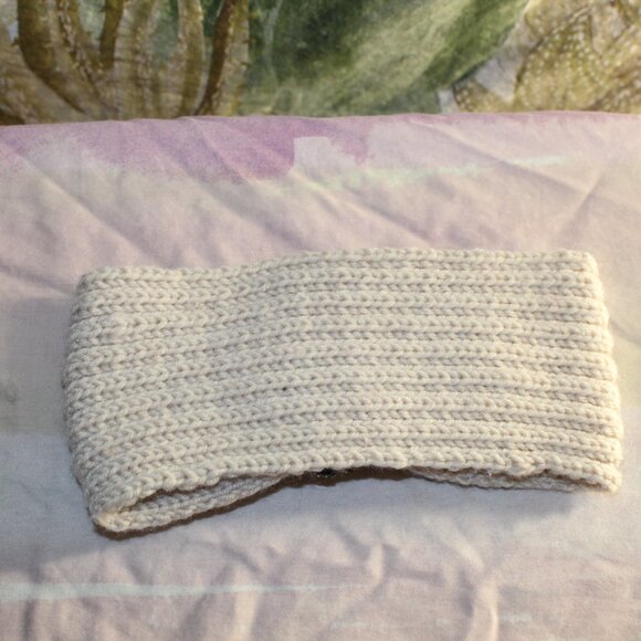 Knit Headband Ear Warmer with Floral Applique - Picture 4 of 5